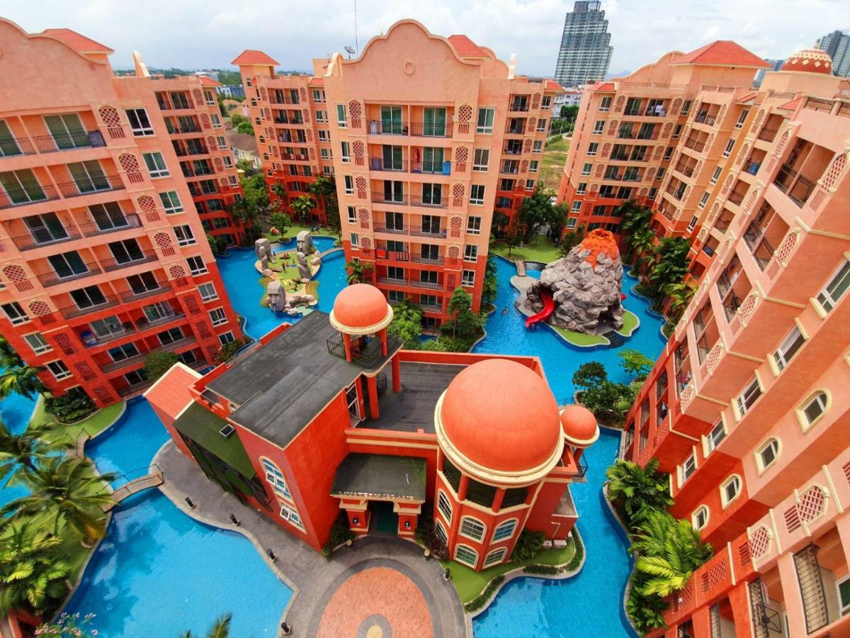 Seven Seas Condo By Dmitrii Jomtien Beach Exterior photo