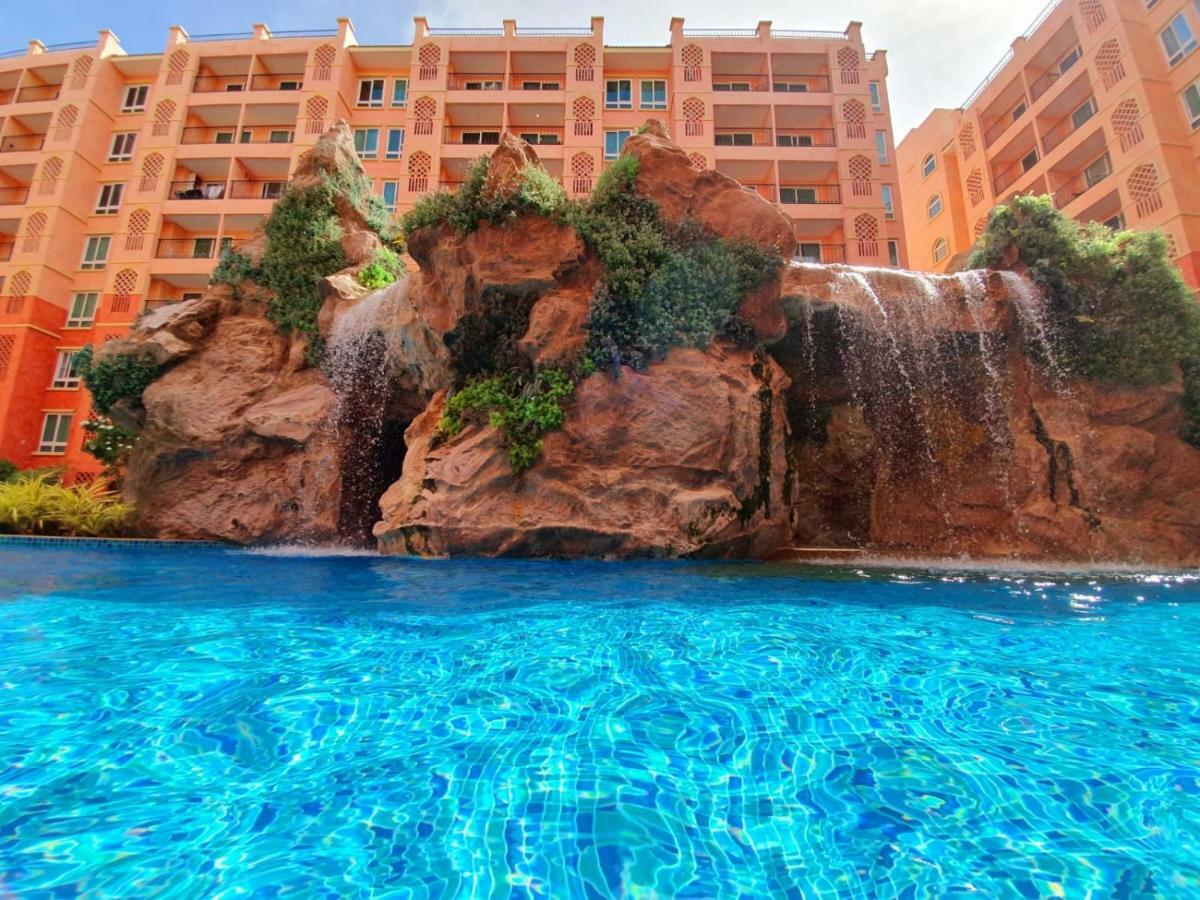 Seven Seas Condo By Dmitrii Jomtien Beach Exterior photo